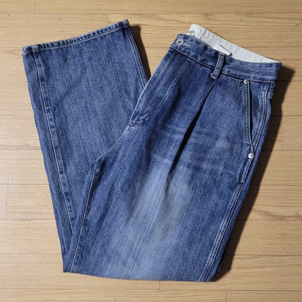 러프사이드 드레이프 데님
