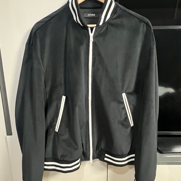 준느 J29 black 라지 사이즈