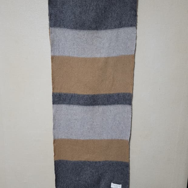 Begg 캐시미어 머플러