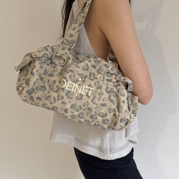 DEINET LOGO DUFFLE MINI BAG IN LEOPARD