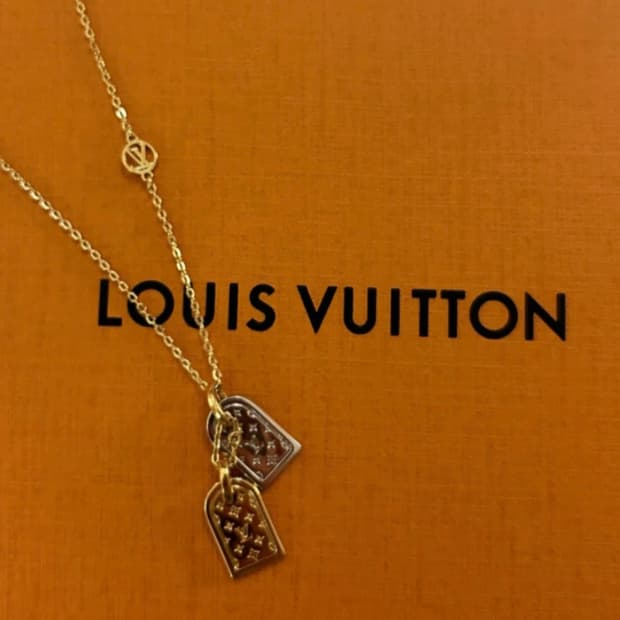 루이비통 나노그램 목걸이