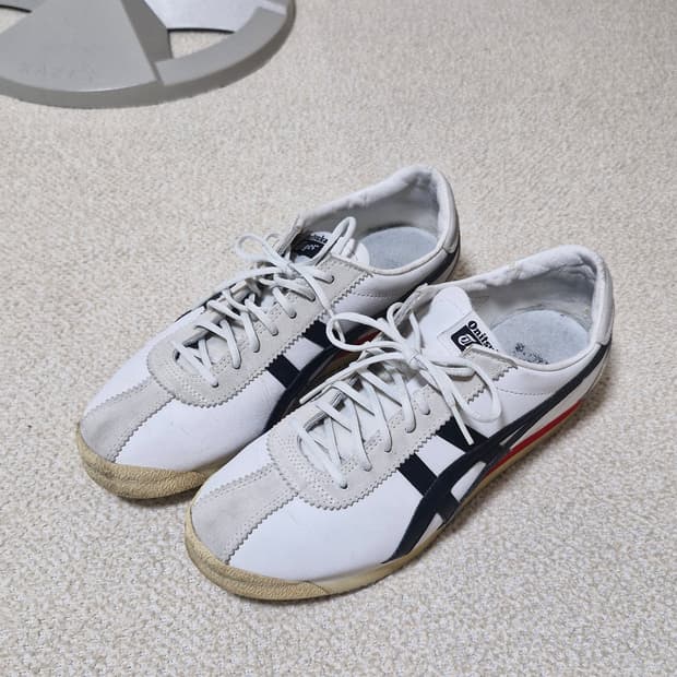 오니츠카타이거 커세어 흰검 265