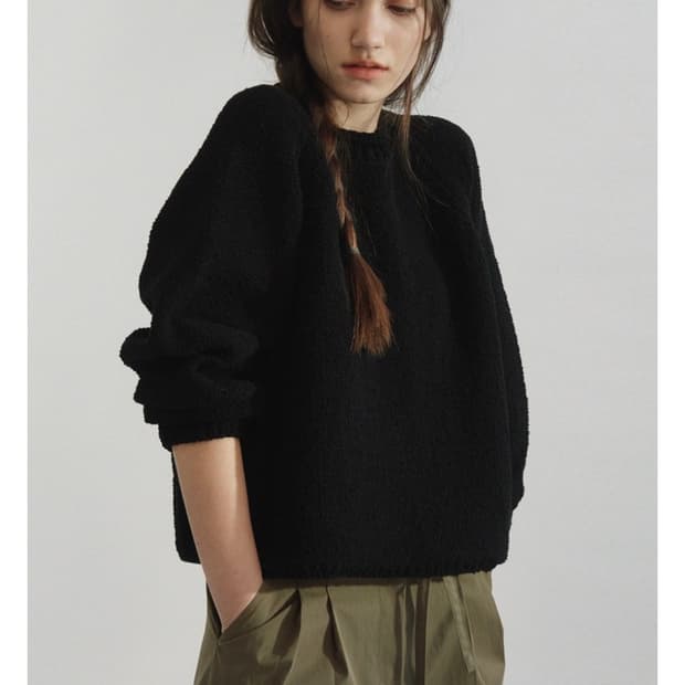 베르센트 NATURAL REVERSE PULLOVER 블랙