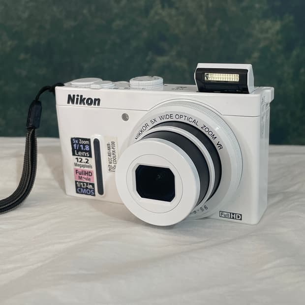 니콘 쿨픽스p330 디지털카메라 빈티지디카