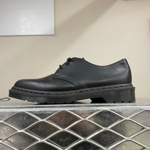 닥터마틴 1461 모노 블랙 uk7 (gr-4705)