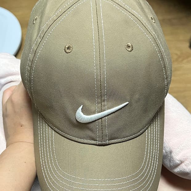 나이키 골프 스우시 스티치 볼캡 파인넛 카키 베이지 남녀공용 프리사이즈