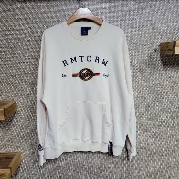 L 110사이즈 로맨틱크라운 맨투맨 