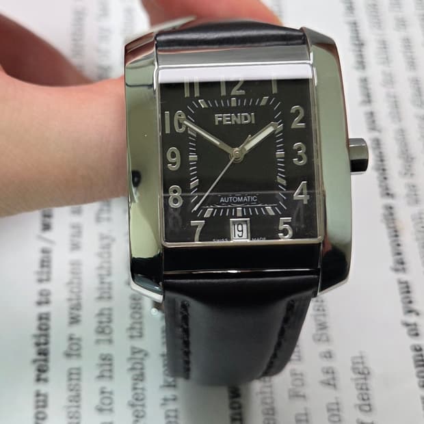 명품 펜디 7400G 사각탱크 블랙 기요쉐 다이얼 오토매틱 