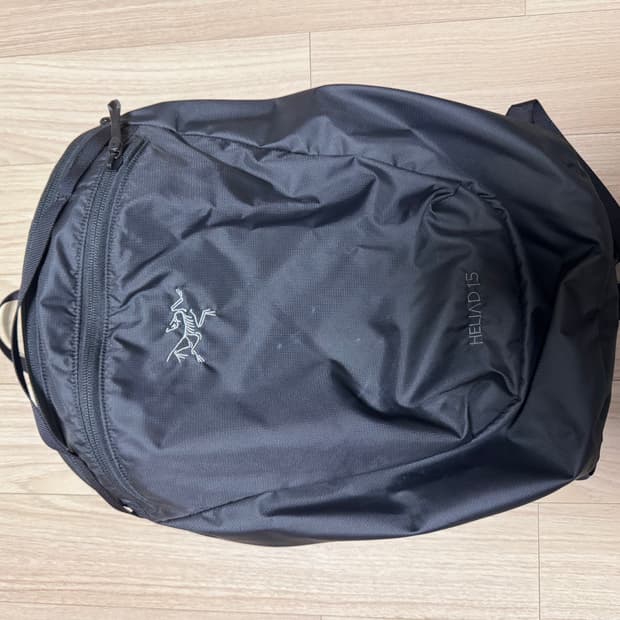 아크테릭스 헬리아드 15백팩 블랙