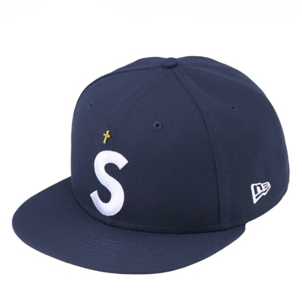 [ 7 3/8] 슈프림 골드 크로스 S 로고 뉴에라 라이트 네이비