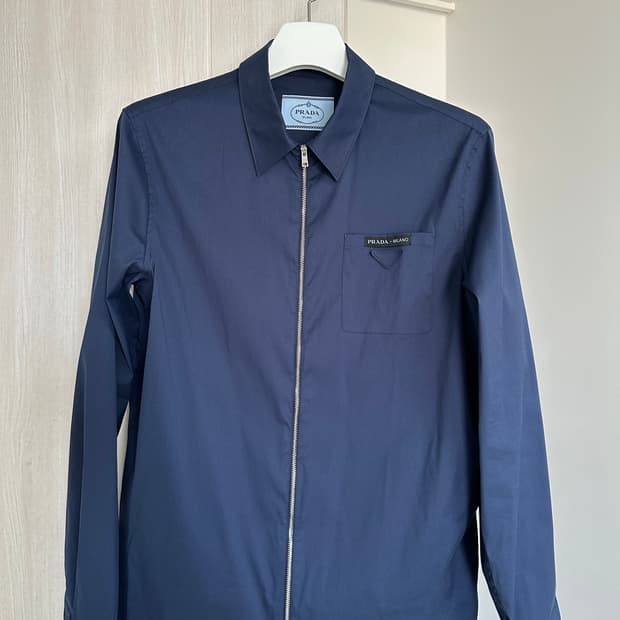 프라다 집업 셔츠