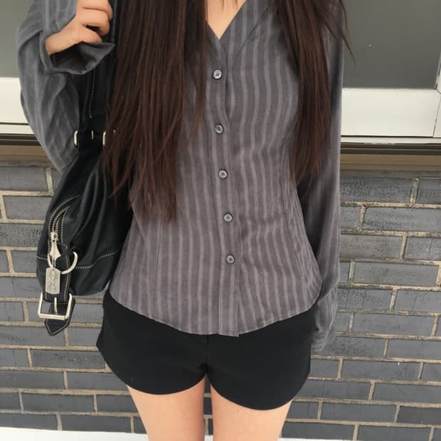 아워캐비넷 low wool shorts