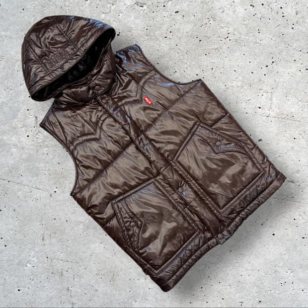 [165] 리바이스 우먼 유광 브라운 후드 패딩 조끼 B632