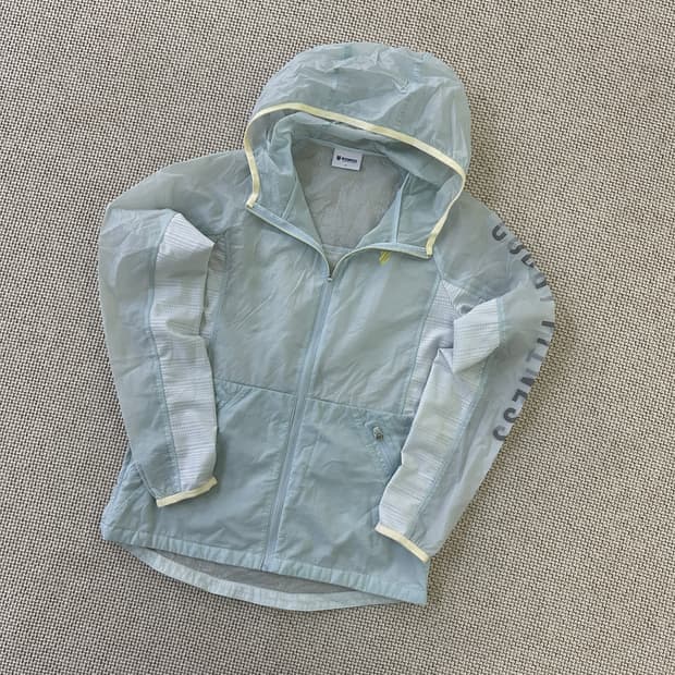 M 케이스위스 경량 후드 바람막이 0428D 