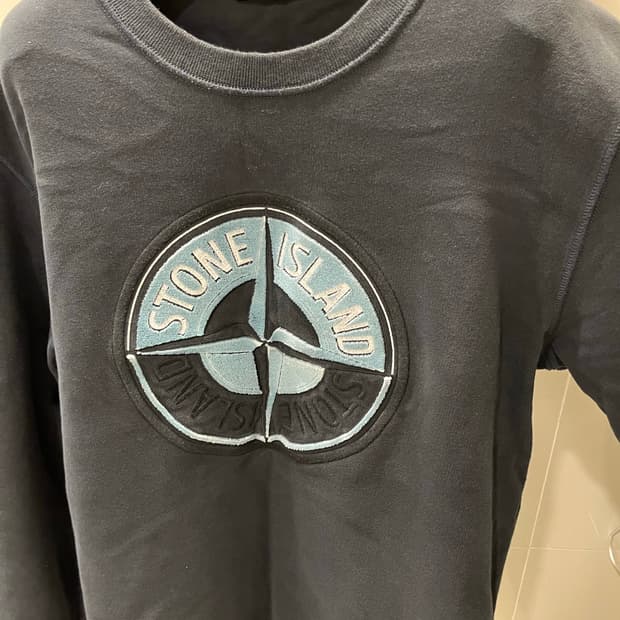스톤아일랜드 맨투맨 (Stone Island)