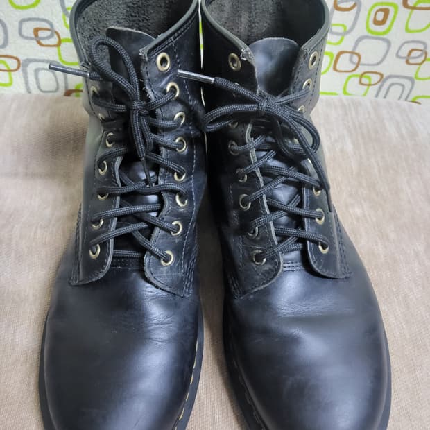 닥터마틴1460 모델 8홀 270사이즈 