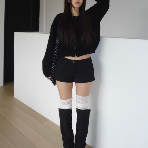 아워캐비넷 바이오 크롭 가디건 블랙 판매 새상품