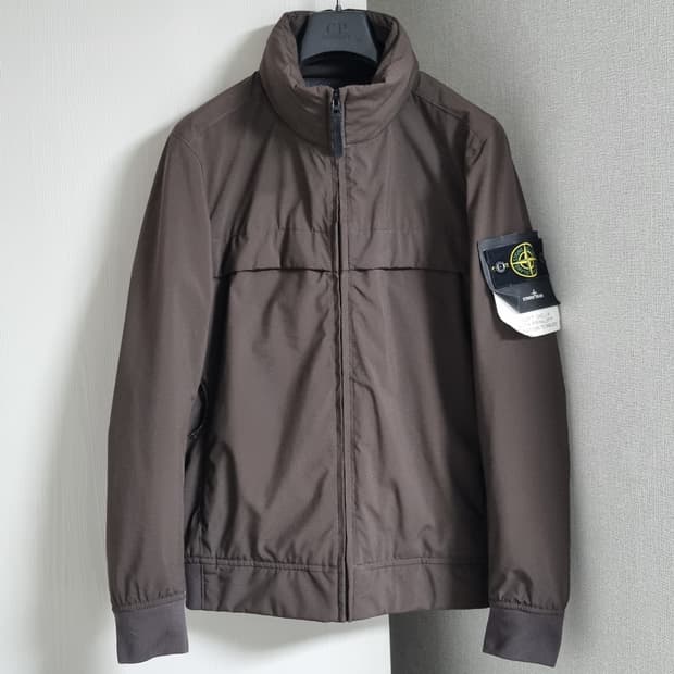 스톤아일랜드 소프트쉘 프리마로프트 경량패딩