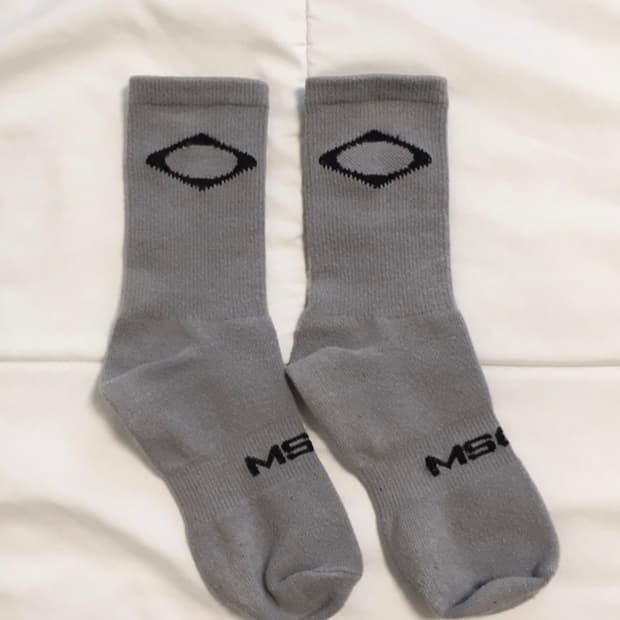 미스치프 mischief 양말 그레이