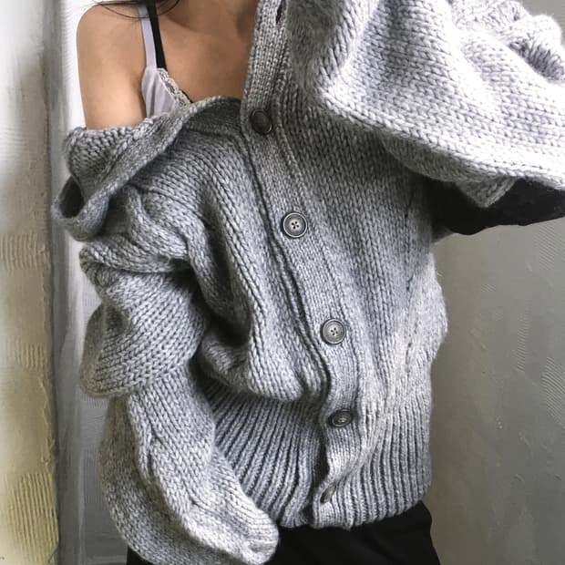 Vivienne Westwood 비비안웨스트우드 케이블 언발 후드 가디건