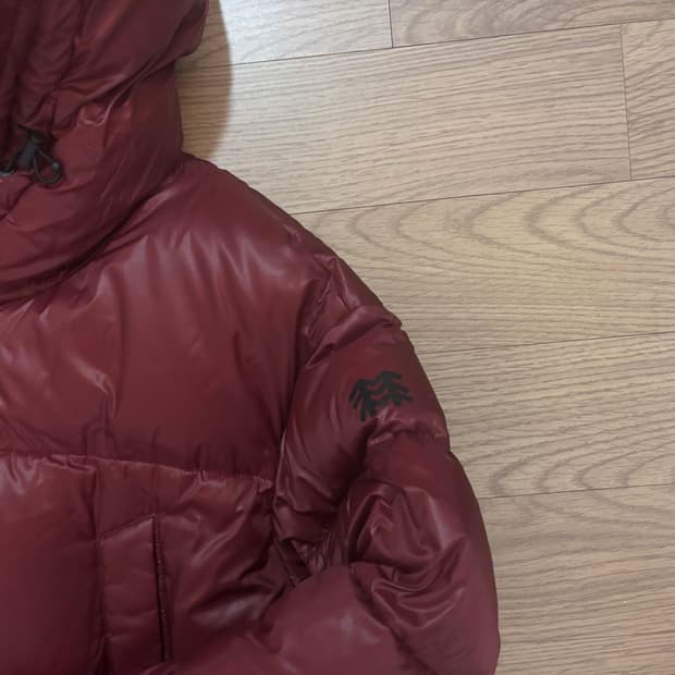 새상품급 코오롱 누볼륨 하이넥 빅후드 구스다운야상 롱패딩 여성95.90