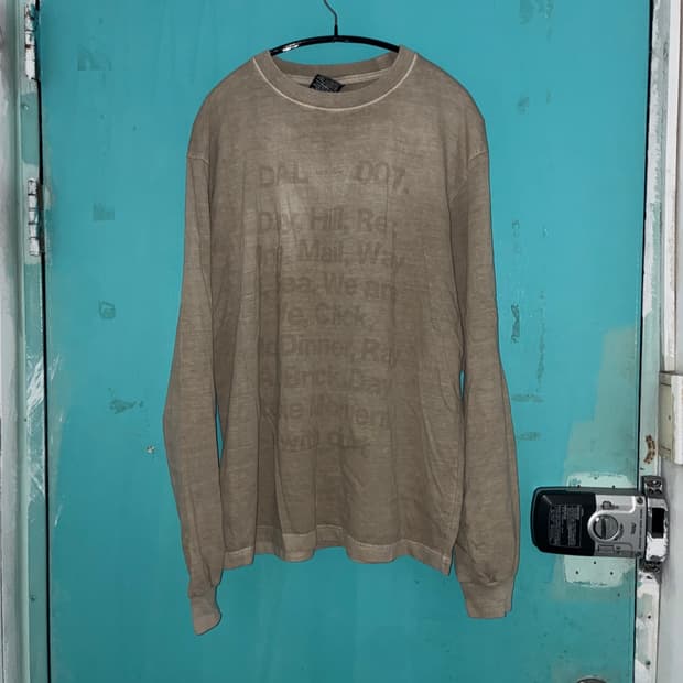 더트 워싱 데일리 롱슬리브