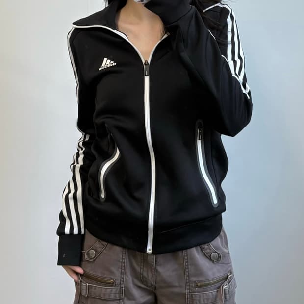 아디다스 블랙 트랙탑 져지