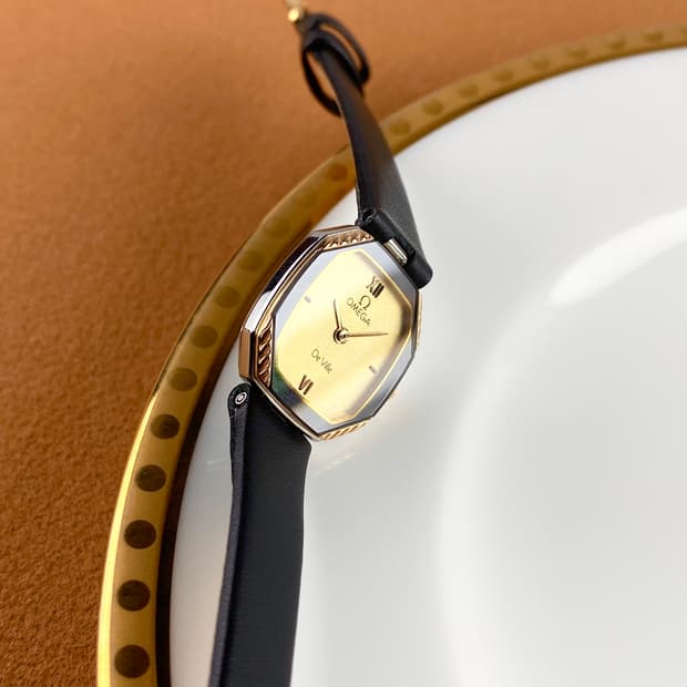OMEGA Lady Octagon mini watch