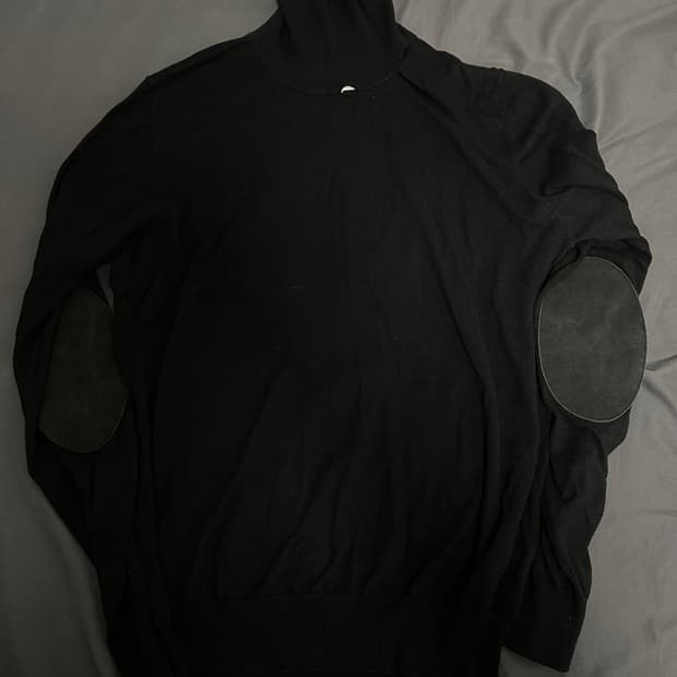 마르지엘라 엘보패치 디스트레스드  터틀넥