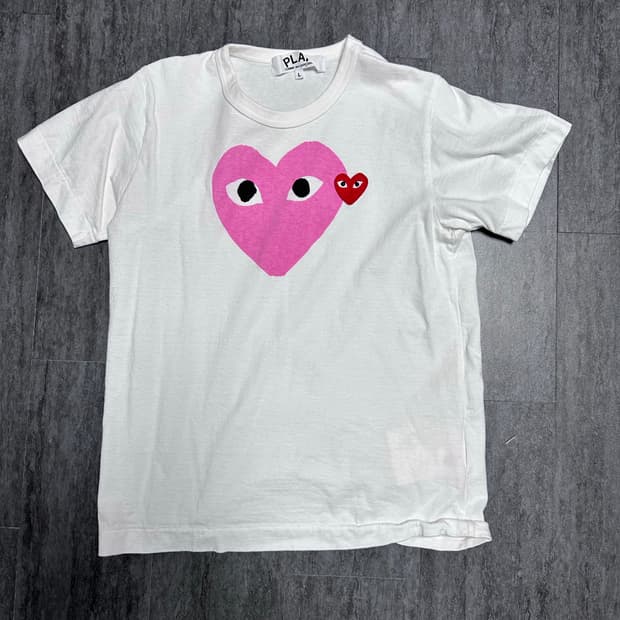 꼼데가르송 플레이 핑크 하트 반팔티 L