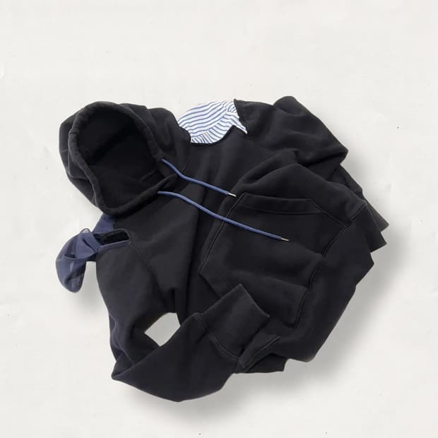 사카이 후드 티셔츠 스트라이프 패치 워크 컷아웃 러플 숄더 디테일 네이비