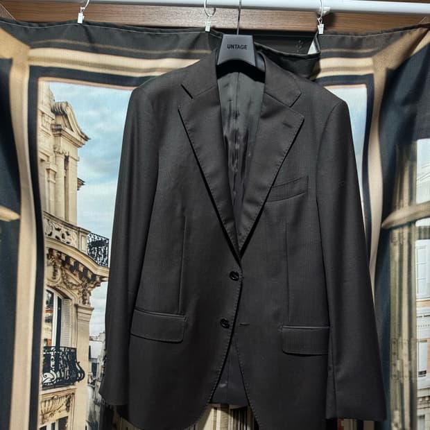 로로피아나 원단 맨 온더 분 수트 자켓 48