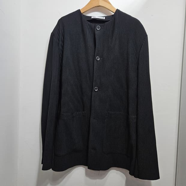자라 라운드넥 플리츠 자켓 M