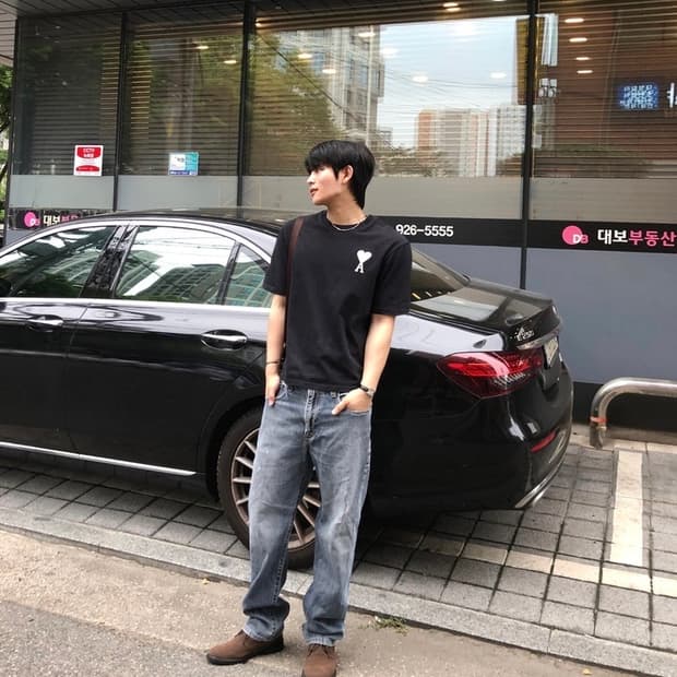 아미 정품 크롭 빅하트 반팔 블랙