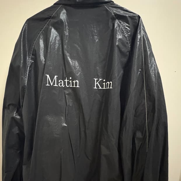 마뗑킴 바람막이