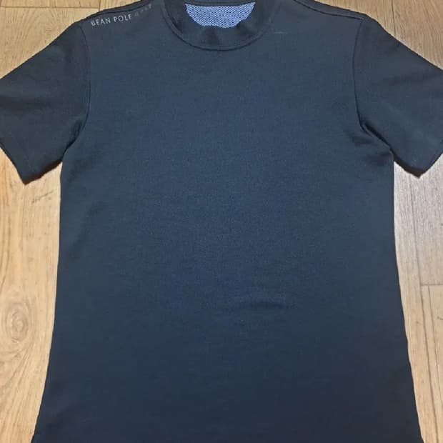 빈폴 골프 반팔티 95 사이즈입니다