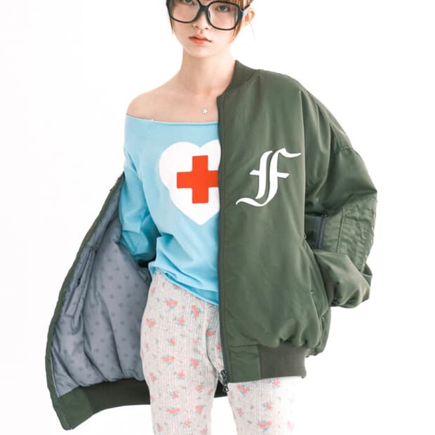 샵페어리 봄버 카키 구해요 제발....ㅠㅡㅠ