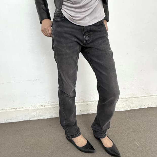 Levi’s 511 Slim Fit Denim Pants Black