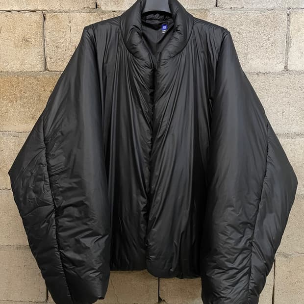 이지 갭 발렌시아가 라운드 패딩 자켓