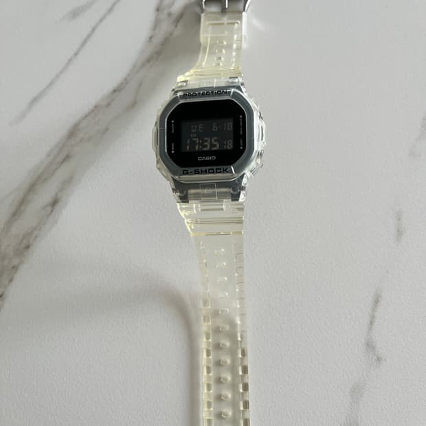 지샥 Dw 5600 ske 투명