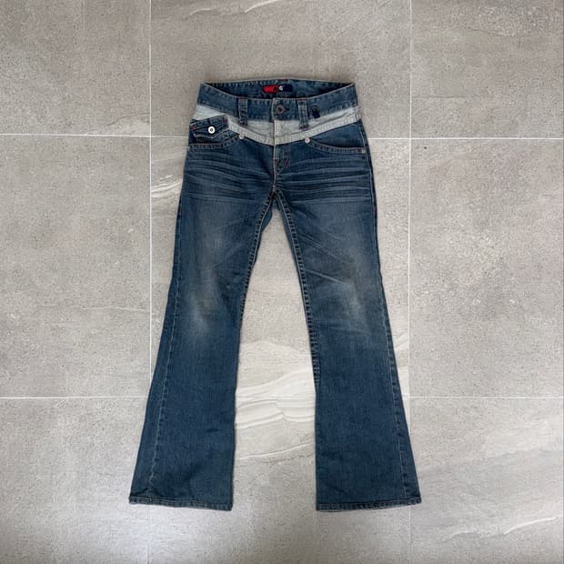 A6 washing denim logo bootscut pants