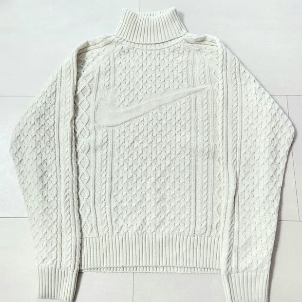 나이키 케이블 니트 스웨터
