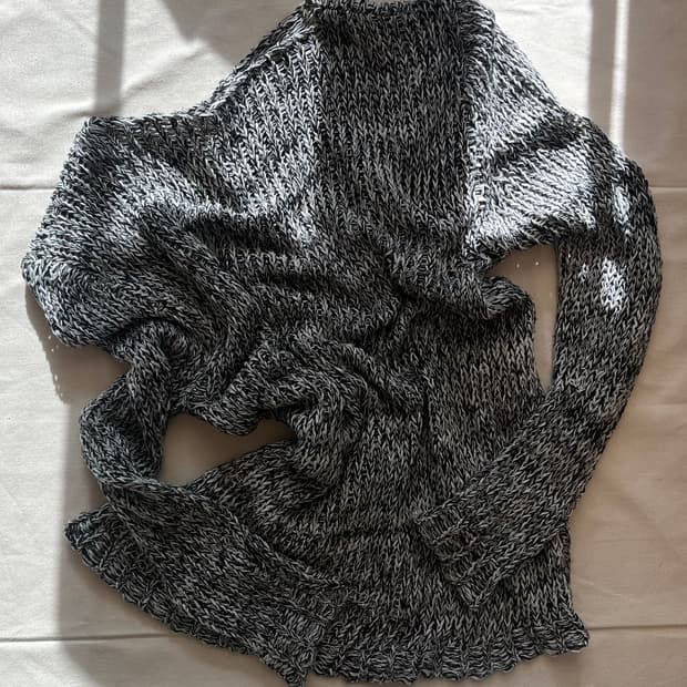 mix color loose-fit knit