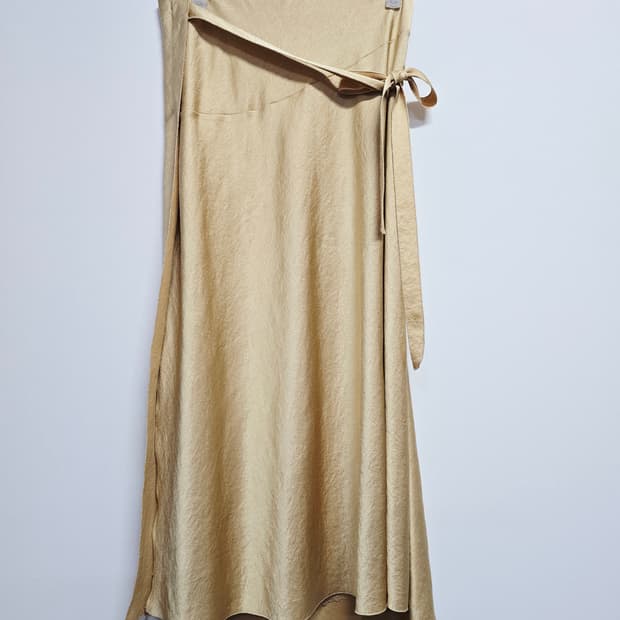 한섬 마인 골드 랩 스타일 롱 스커트 이태리