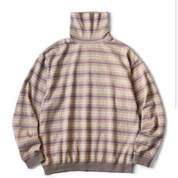 캐피탈capital 선라이즈 자카드 스트라이프 하이넥 롱슬리브 xl