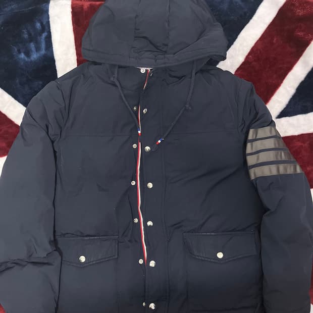 톰브라운 네이비 후드 패딩 100(3)