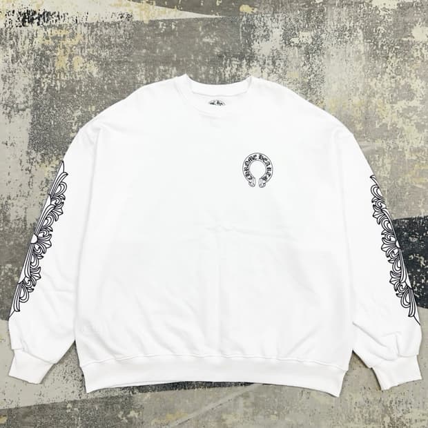 크롬하츠 에비뉴 백로고 맨투맨 