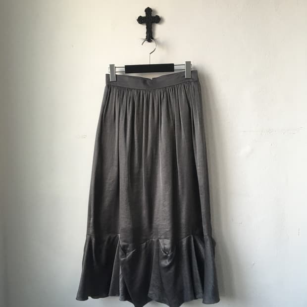 Pleats point glossy silver mood skirt