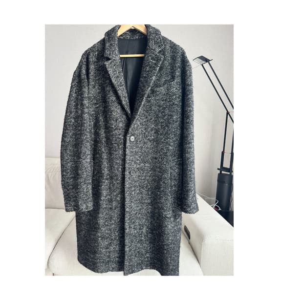 Ami Oversized Wool Herringbone Coat 아미코트