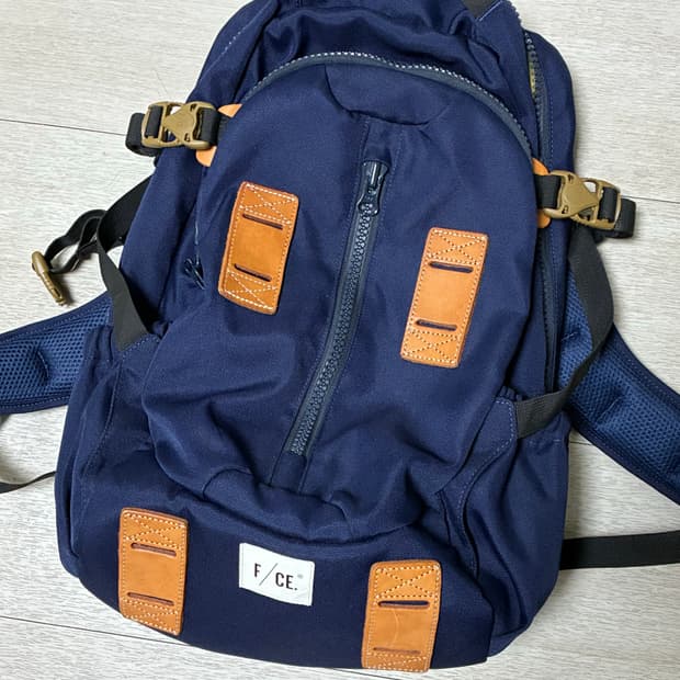 F/ce 트래블 백팩